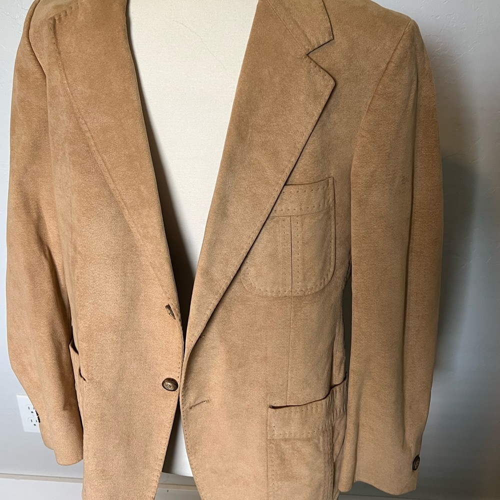 Vintage Doncaster Rothchild’s Men’s Suede Camel Colored Jacket